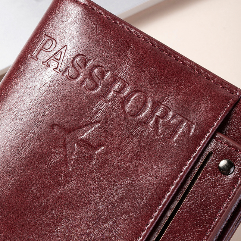 Porta passaporto e portafoglio - Tech Accessories Travel Bag recensione e prezzo